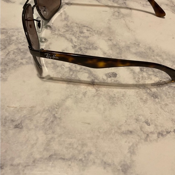 Ray Bans - Picture 7 of 10